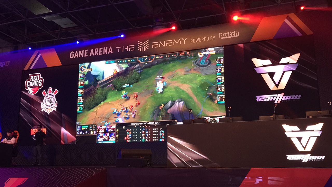 Meet the Champion of the LoL Tournament at CCXP